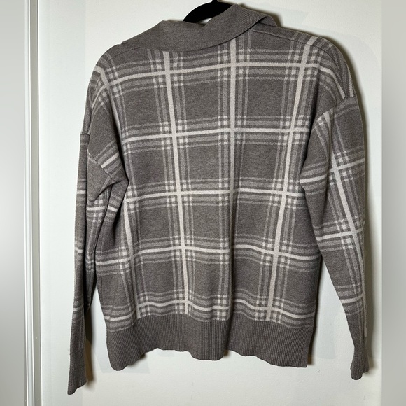 Max Studio Sweater - Picture 2 of 5